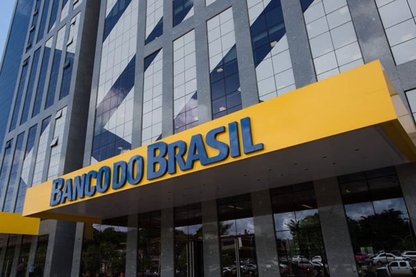 Imagem colorida, edifício do Banco do Brasil - Metrópoles