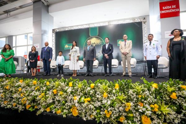 Medalha do Mérito Buriti é concedida a 426 agentes públicos e membros da sociedade civil do DF