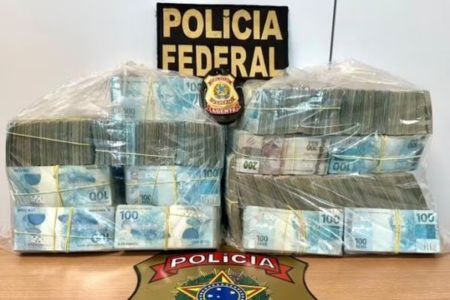 Imagem colorida de bens apreendidos na Operação Overclean - Metrópoles