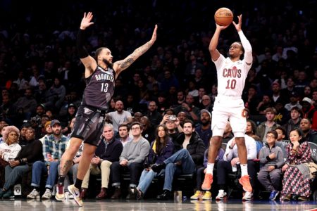 Imagem colorida da partida entre Cavaliers e Nets - Metrópoles