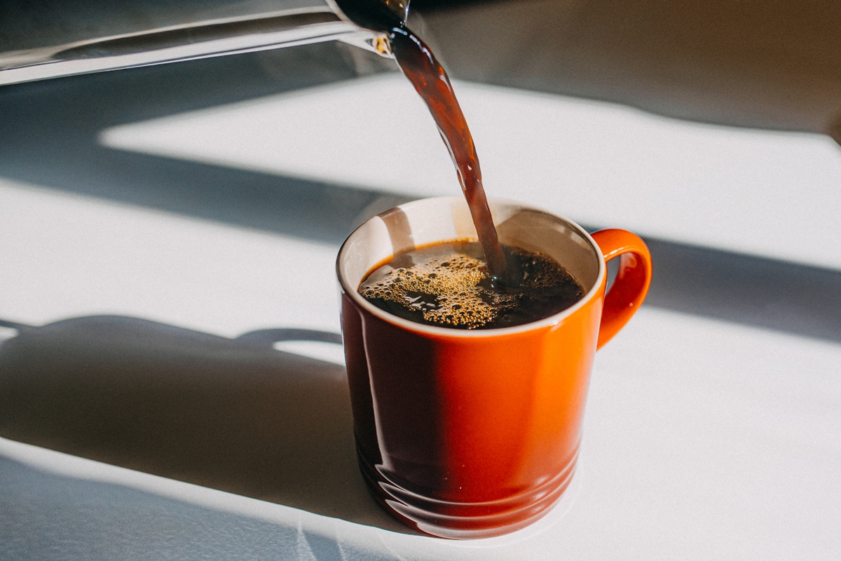 Foto colorida - Xícara de café