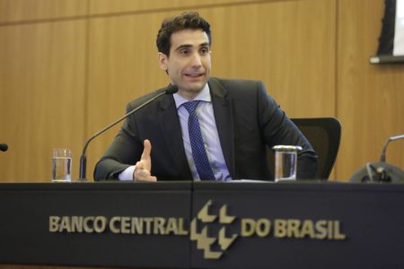 Imagem colorida de Gabriel Galípolo, futuro presidente do Banco Central