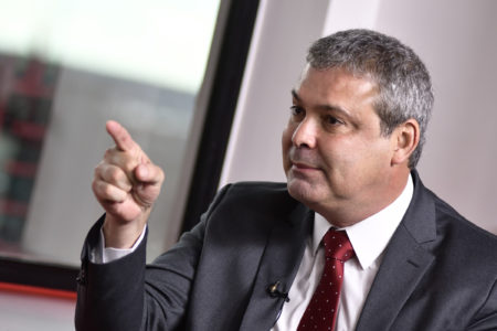 Deputado Lindbergh Farias (PT) é entrevistado pelo colunista Paulo Cappelli no estúdio Metrópoles