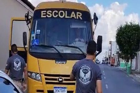Imagem colorida de operação - Metrópoles
