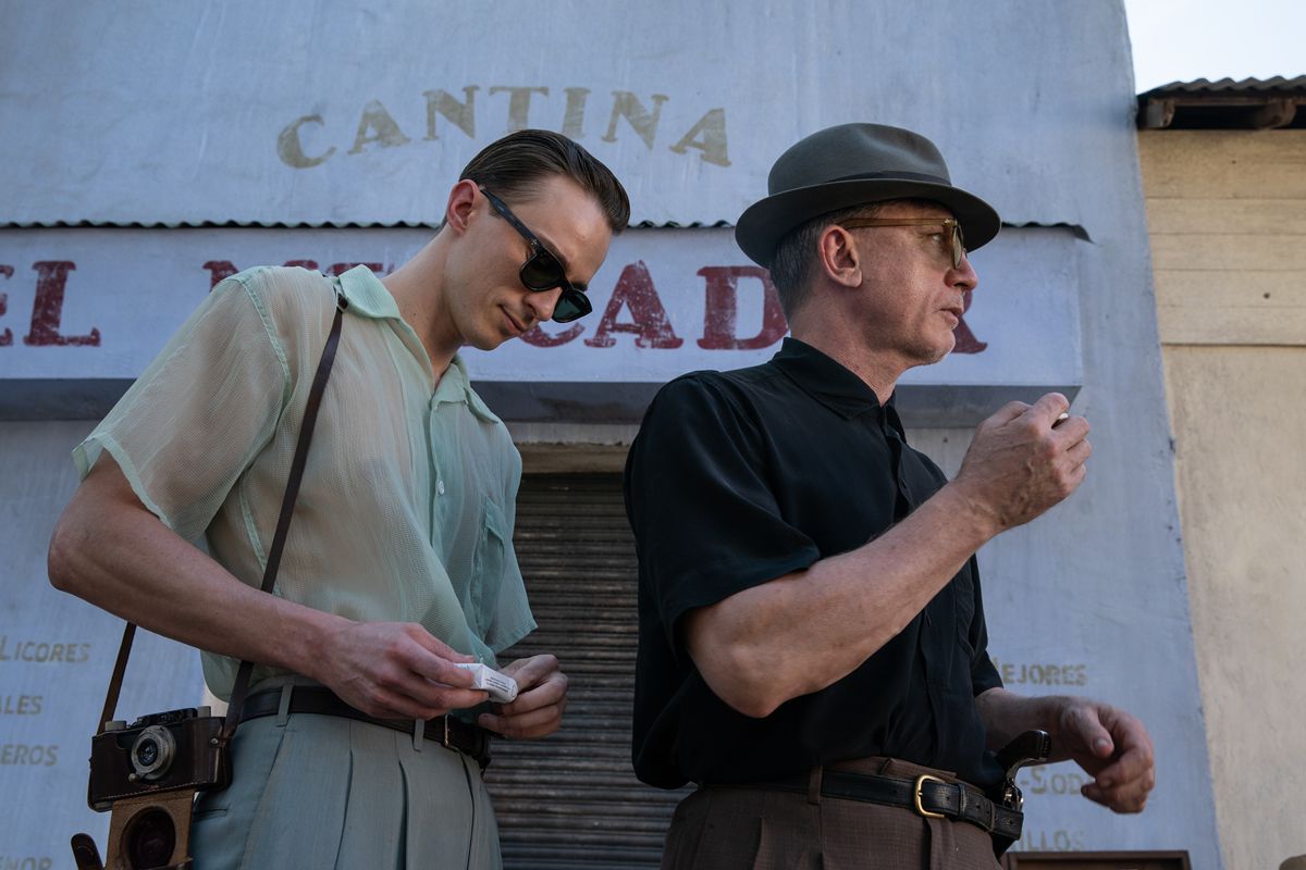 Drew Starkey e Daniel Craig em cena do filme Queer, de Luca Guadagnino - Metrópoles
