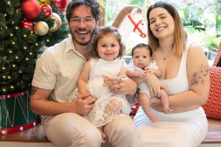Viih Tube comemora Natal em casa e com a "família completa" - Metrópoles