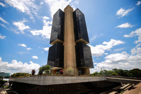 Fachada do edifício sede do Banco Central do Brasil, em Brasília Metrópoles