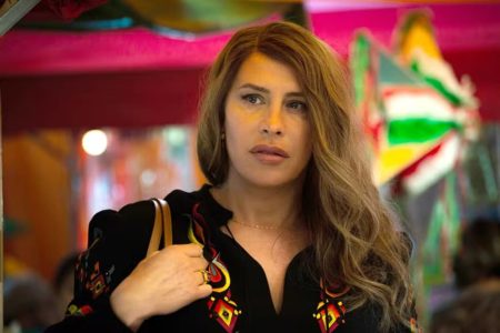 Imagem colorida do filme Emilia Pérez - Metrópoles