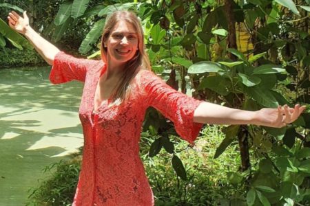 Mireylle Fries e a família estavam em avião em explodiu em Ubatuba. Piloto do avião morreu no acidente - Metrópoles