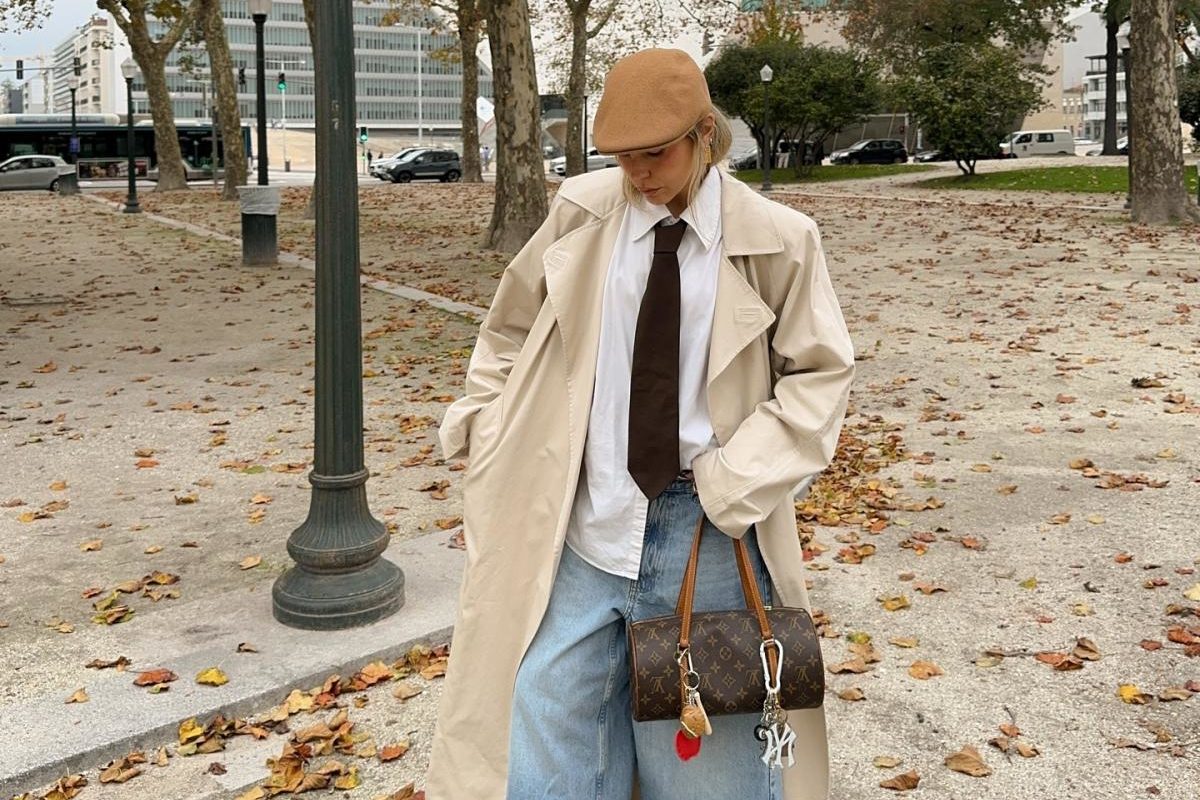Na imagem com cor, foto de influencer com peças que podem ser tendência em 2025 - metrópoles