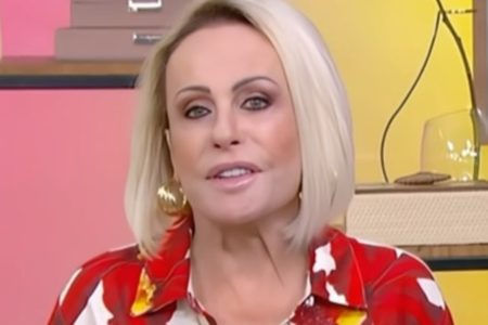 Ana Maria Braga grava um vídeo para as redes sociais - Metrópoles