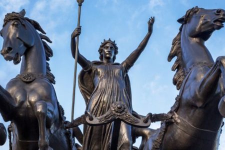 Estátua de guerreira da era pré-romana na Grã-Bretanha - Metrópoles
