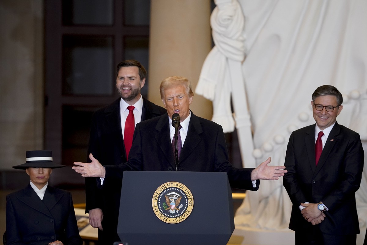 Imagem colorida de trump