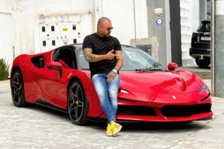Imagem colorida de Ricardo Godoi, empresário e influencer automotivo que morreu em Santa Catarina após anestesia geral para fazer tatuagem - Metrópoles