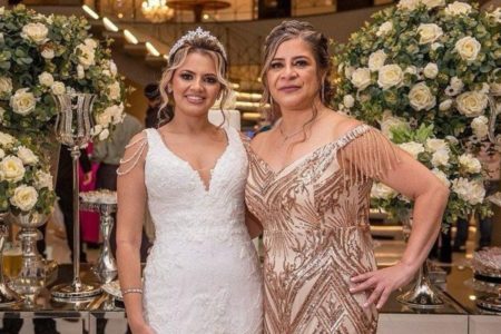 Cleusa está internada e seu marido morreu no acidente. Bárbara Nunes abriu uma vaquinha para trazer a mãe da Argentina ao Brasil - Metrópoles