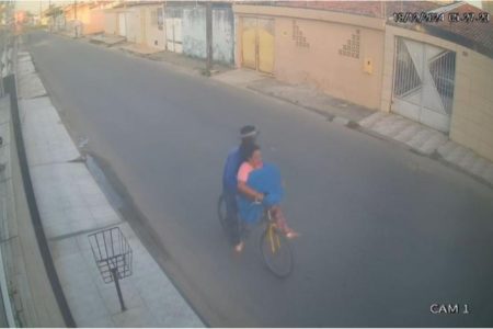 Imagem colorida - casal que se entregou após matar e roubar homem - Metrópoles