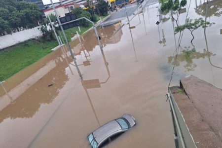Municípios afetados pela chuva foram Guarujá, SP, Diadema, Mauá, São Caetano, Santo André, São Bernardo, Franco da Rocha e Francisco Morato - Metrópoles