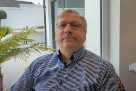 Homem diagnosticado com demência dá entrevista - Metrópoles