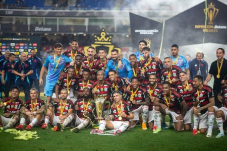 Imagem colorida de Flamengo campeão da Supercopa Rei de 2025 - Metrópoles
