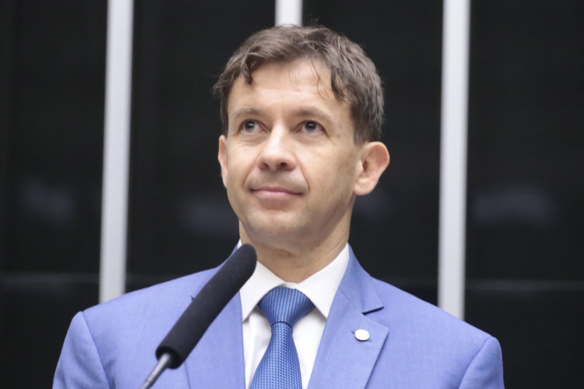 O deputado Eduardo Velloso (União-AC) tem indicação na Embratur do governo Lula.