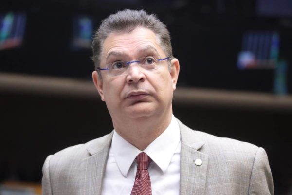 O líder do PL do ex-presidente Jair Bolsonaro, Sóstenes Cavalcante (PL-RJ).
