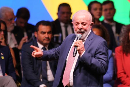 Presidente Luiz Inácio Lula da Silva (PT) participa da abertura do Encontro de Novos Prefeitos e Prefeitas Metrópoles