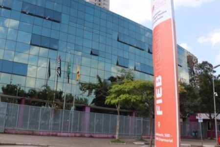 Fachada do prédio da Fundação Instituto de Educação de Barueri - Metrópoles