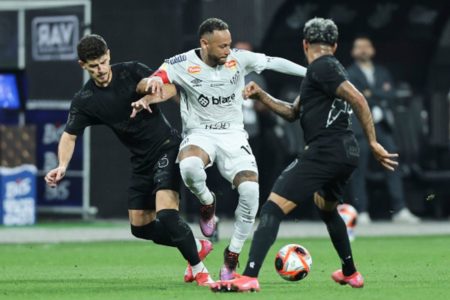Imagem colorida de Corinthians contra Santos de Neymar - Metrópoles