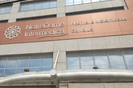 Fachada do Hospital Salvalus, da rede Notredame Intermédica. - Metrópoles