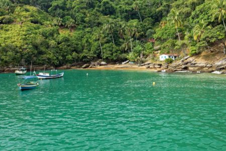 praia em Ilhabela (SP)