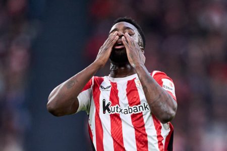 Imagem coloridade iñaki Williams vitima de racismo - Metrópoles