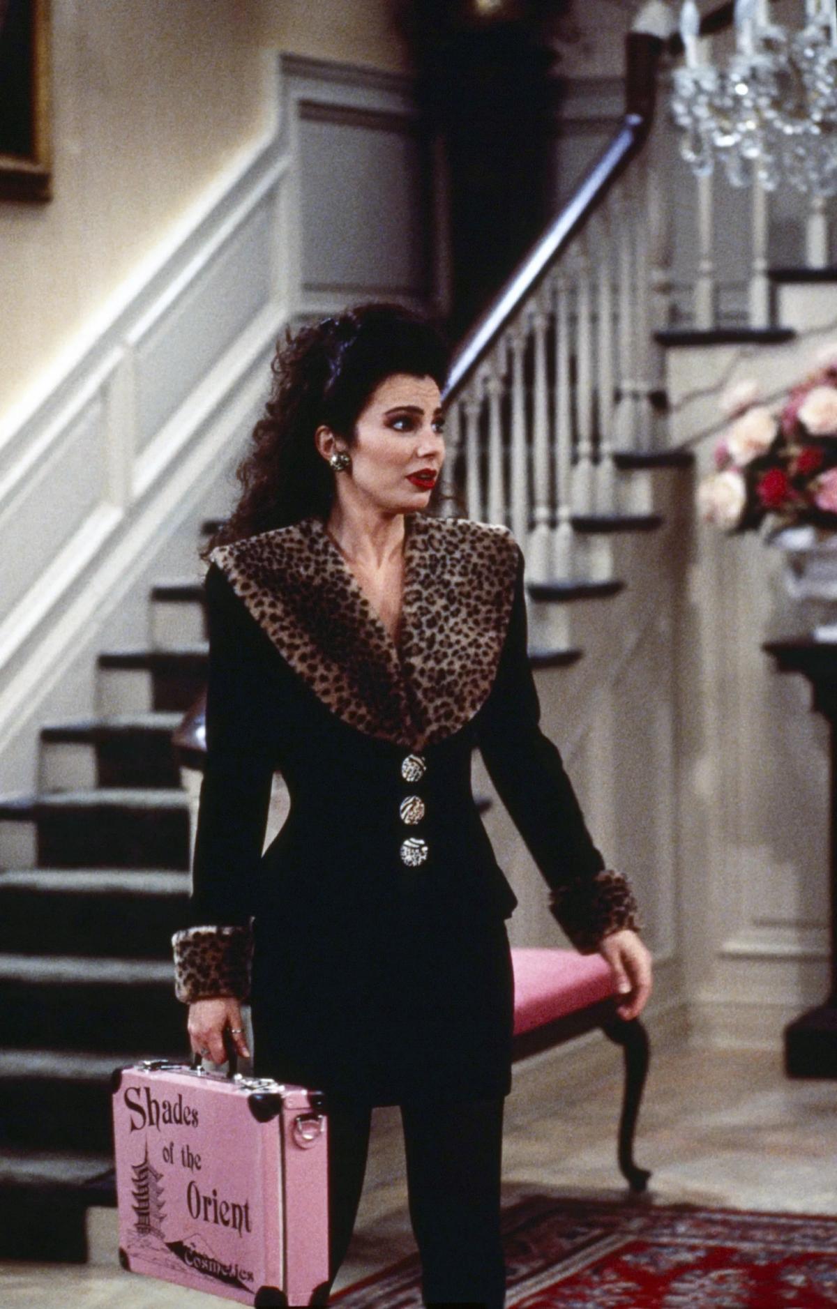 Na imagem com cor, foto da personagem Fran Fine em The Nanny - metrópoles