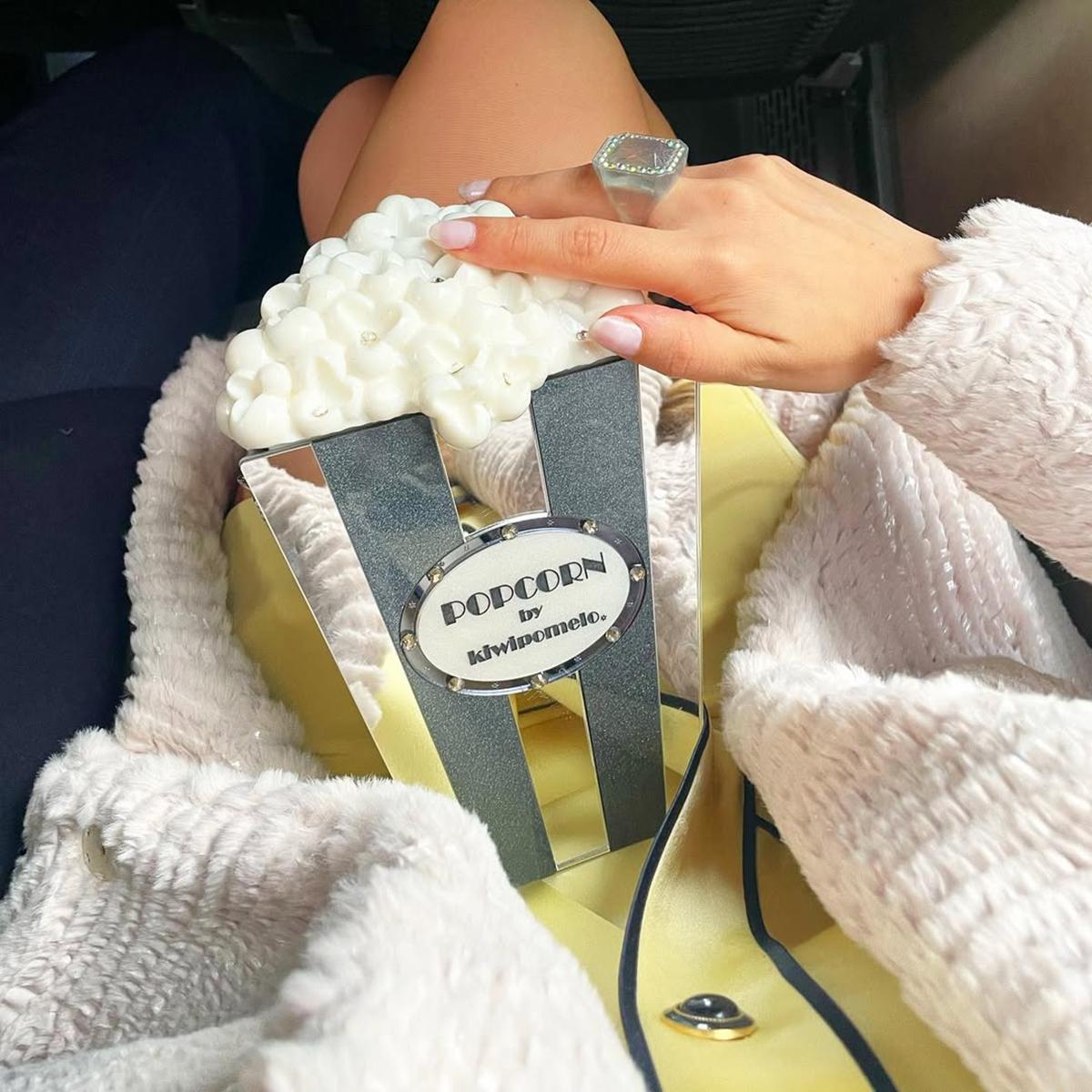 Bolsa Popcorn Stardust, da marca espanhola Kiwipomelo - Metrópoles