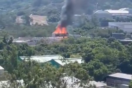 Até o momento, não há informações do que deu origem ao incêndio na Globo