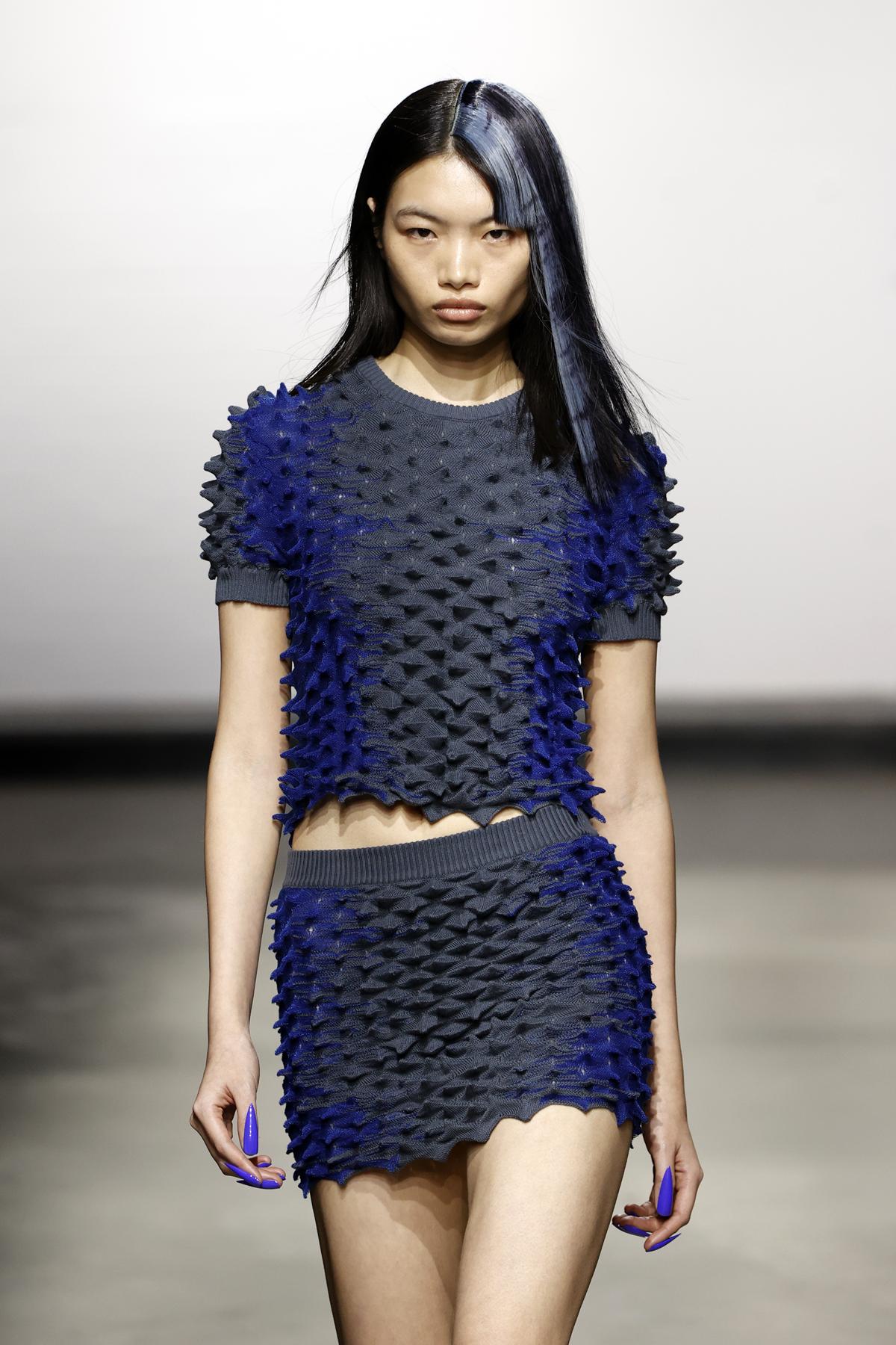 Look da grife Chet Lo com textura popcorn - Metrópoles