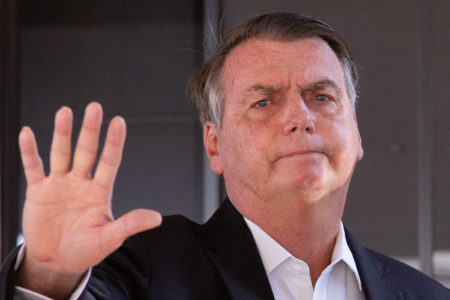 Ex-presidente da República Jair Bolsonaro PL com expressão séria Metrópoles
