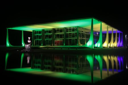 Imagem colorida da fachada do Supremo Tribunal Federal STF justiça Brasília Metrópoles