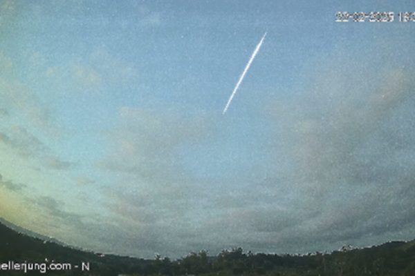 Meteoro cruza céu de Taquara, no Rio Grande do Sul - Metrópoles