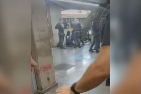 O jovem de 20 anos foi baleado na quinta-feira (20/2) na estação Vila Matilde do metrô. Ele morreu na madrugada de sexta-feira (21/2) - Metrópoles