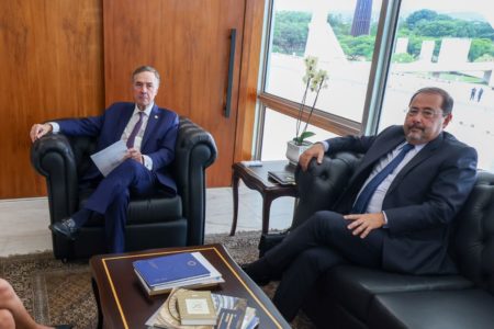 Imagem colorida da defesa do ex-presidente Jair Bolsonaro no STF - Metrópoles