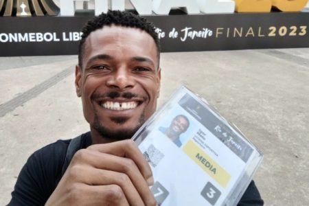 Imagem colorida de repórter baleado no Rio de Janeiro- Metrópoles