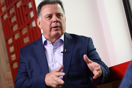 Ex-governador do GO, Marconi Perillo, é entrevistado no estúdio do portal Metrópoles 6