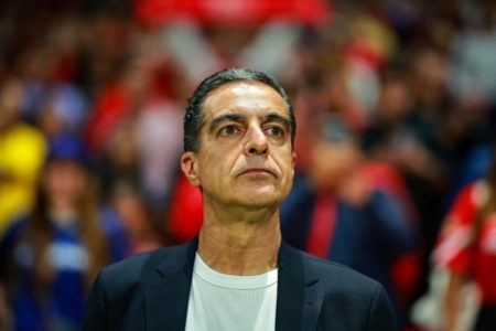 Foto colorida de Renato Paiva, novo treinador do Botafogo - Metrópoles