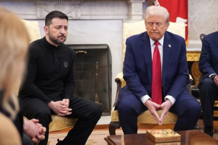 Imagem colorida mostra Zelensky e Trump - Metrópoles