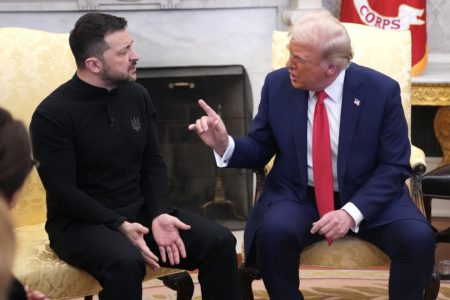 Imagem colorida mostra Donald Trump e Volodymyr Zelensky - Metrópoles
