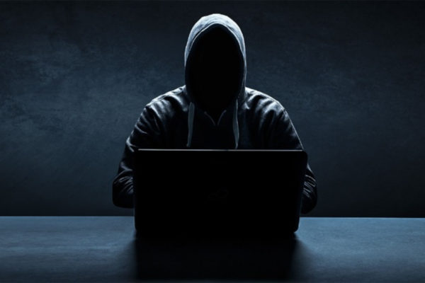Imagem colorida, Criança denuncia estupro virtual com ajuda de IA; homem é condenado - Metrópoles