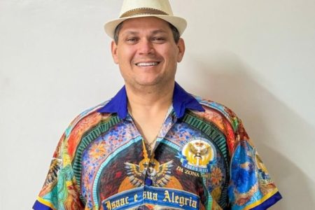 Davil Alcolumbre (União Brasil-AP) na primeira noite de Carnaval