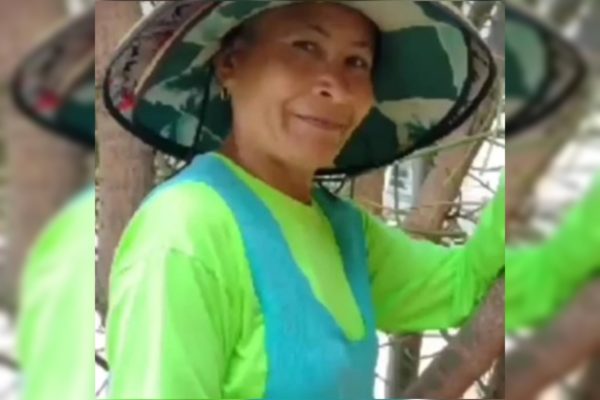 Mulher é encontrada morta enterrada no quintal de casa