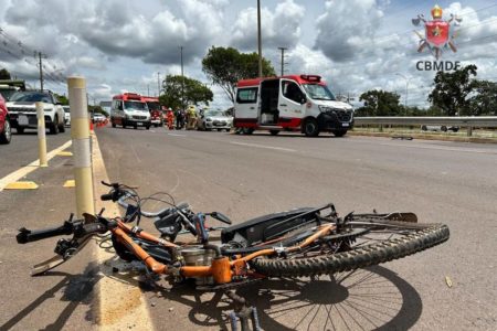 Bicicleta motorizada - Metrópoles