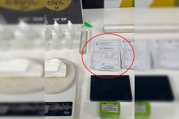 Traficantes de drogas comercializam atestados médicos no DF